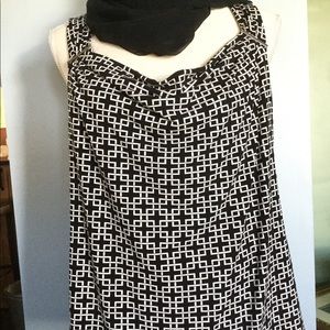 White House black market top size 1X